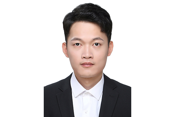 ECE Student Receives Outstanding PhD Student Award in Research